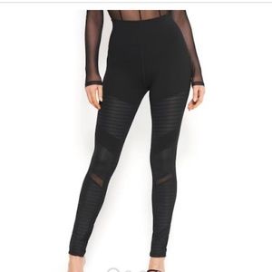 🙌🏻‼️‼️‼️ BEBE must have BLACK legging